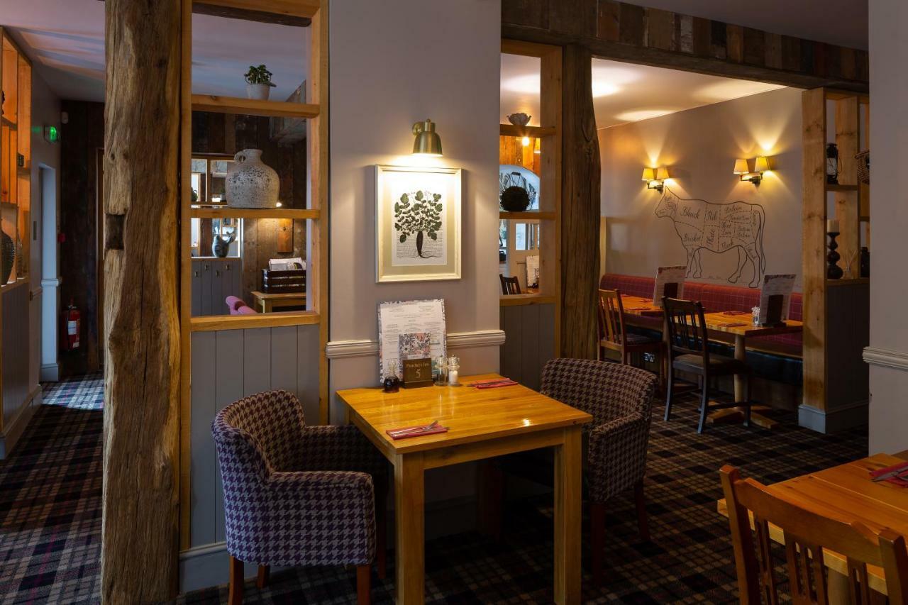The Poacher Inn Гоок Екстер'єр фото